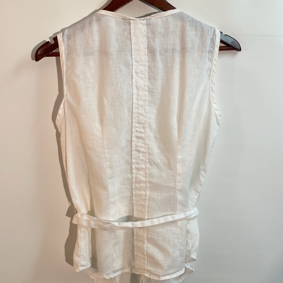 GRACE ELEMENTS - 100% Linen sleeveless top. Size 8 - Picture 2 of 9